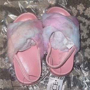 TODDLER fur sandals